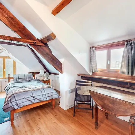 2 Bedroom In Holiday home