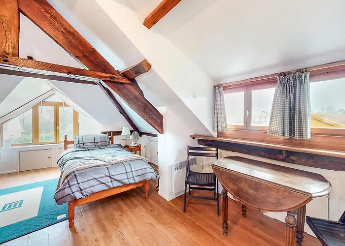 2 Bedroom In Holiday home