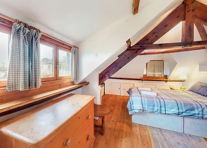 Holiday home 2 Bedroom In Tournieres